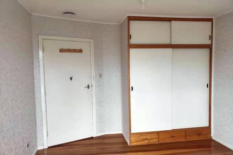 Photo of property in 7 Kaweka Street, New Lynn, Auckland, 0600