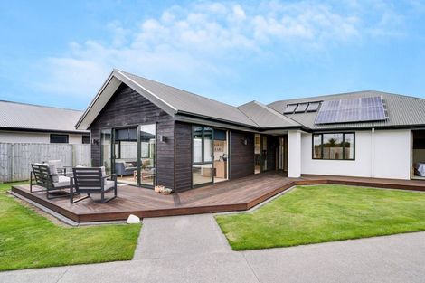 Photo of property in 22 Coachmans Road, Prebbleton, 7604