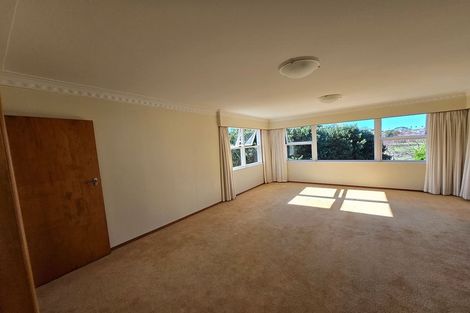 Photo of property in 40 Seabreeze Road, Narrow Neck, Auckland, 0624