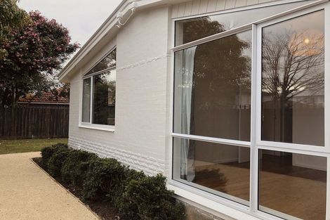 Photo of property in 28 Clyde Road, Upper Riccarton, Christchurch, 8041