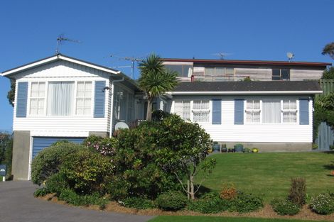 Photo of property in 10 Chorley Grove, Churton Park, Wellington, 6037