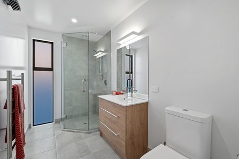 Photo of property in 5 Merivale Avenue, Wanaka, 9305