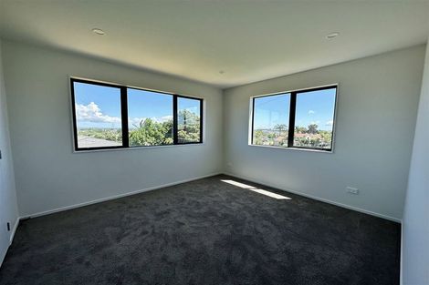 Photo of property in 42f Donegal Park Drive, Flat Bush, Auckland, 2019
