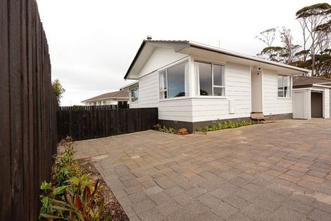 Photo of property in 2/37 John Walker Drive, Manurewa, Auckland, 2102