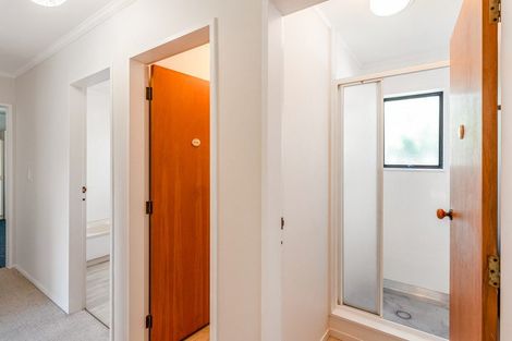 Photo of property in 29 Rosebank Grove, Waikanae, 5036