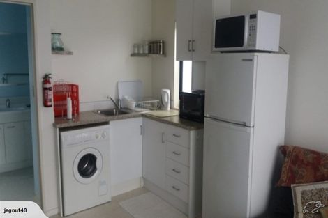 Photo of property in 3 Nadine Place, Mangere Bridge, Auckland, 2022