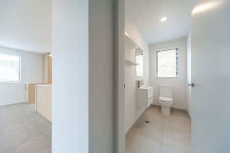 Photo of property in 33 Oakum Road, Whitby, Porirua, 5024