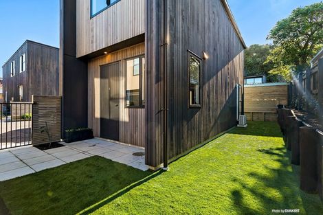 Photo of property in 20u6 Trent Street, Island Bay, Wellington, 6023