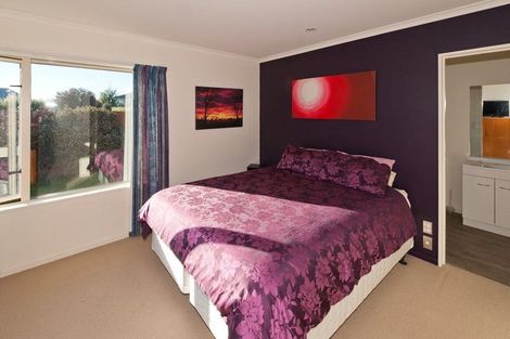 Photo of property in 1 Juliet Place, Rolleston, 7614