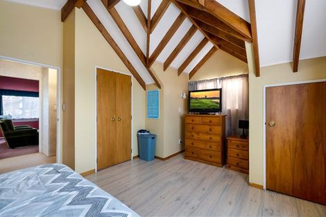 Photo of property in 2/62 Granville Drive, Massey, Auckland, 0614