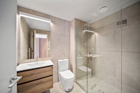 Photo of property in 102/82 Te Oneroa Way, Long Bay, 0630