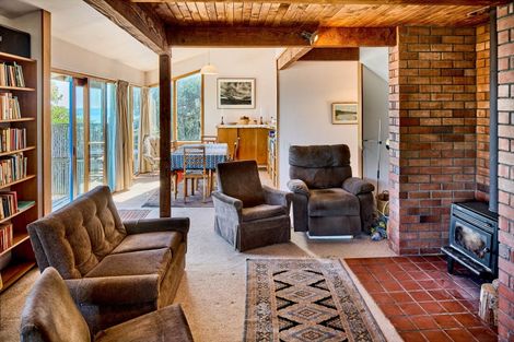Photo of property in 21 Wellington Road, Paekakariki, 5034