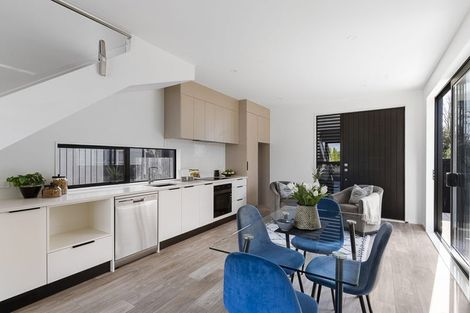 Photo of property in 14e Andrew Road, Howick, Auckland, 2010