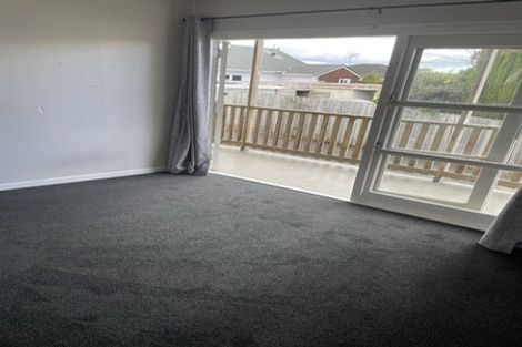 Photo of property in 54 Fruitvale Road, New Lynn, Auckland, 0600