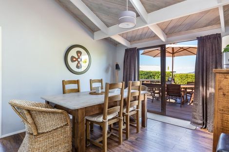 Photo of property in 18 Cherry Lane, Acacia Bay, Taupo, 3330