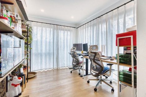 Photo of property in 152b Luckens Road, West Harbour, Auckland, 0618