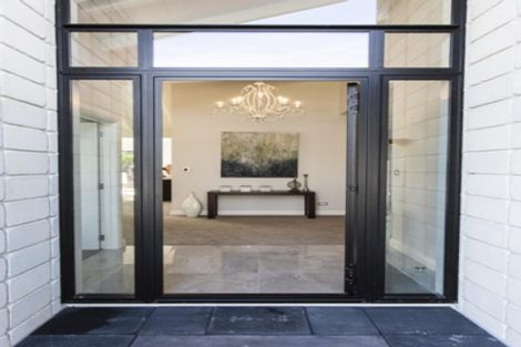 Photo of property in 43 Nobilo Road, Kumeu, 0810