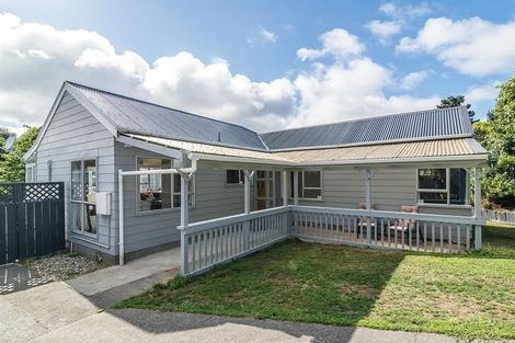 Photo of property in 37 Thimble Lane, Whitby, Porirua, 5024