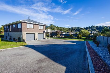 Photo of property in 140 Marsden Road, Greymouth, 7805