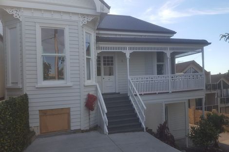 Photo of property in 1/1b Birkenhead Avenue, Birkenhead, Auckland, 0626