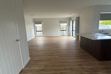 Photo of property in 71 Auckland Road, Greenmeadows, Napier, 4112