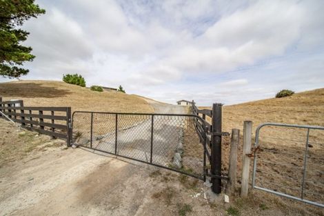 Photo of property in 640 Old Hill Road, Porangahau, 4291