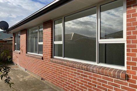 Photo of property in 32 Bevington Street, Avonhead, Christchurch, 8042