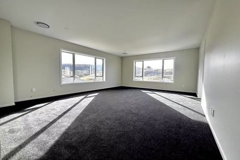 Photo of property in 7 Swinton Place, Churton Park, Wellington, 6037