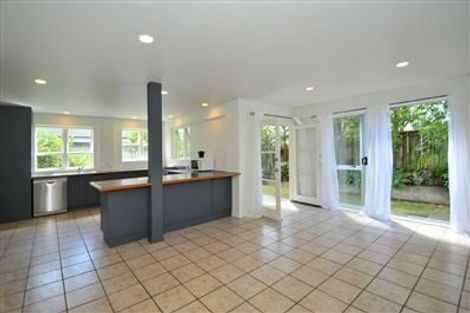 Photo of property in 84 Aberdeen Road, Campbells Bay, Auckland, 0620