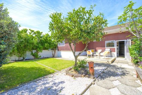 Photo of property in 41 Fergusson Street, Stoke, Nelson, 7011