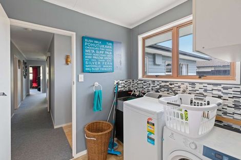 Photo of property in 30 John F Kennedy Drive, Milson, Palmerston North, 4414
