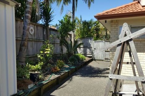Photo of property in 80 Cyril French Drive, Flat Bush, Auckland, 2016