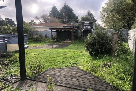 Photo of property in 13 Gloaming Place, Conifer Grove, Takanini, 2112