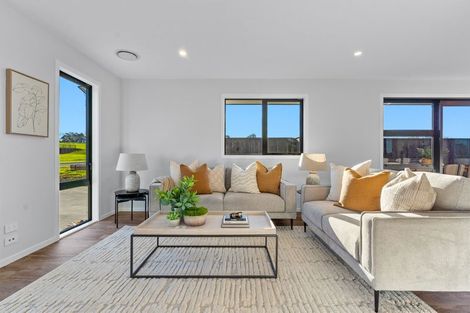 Photo of property in 74 Metoriti Crescent, Karaka, 2124