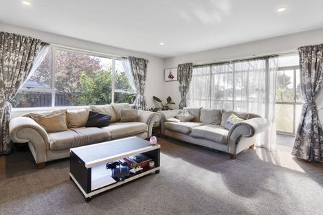 Photo of property in 2 Bayswater Crescent, Bromley, Christchurch, 8062
