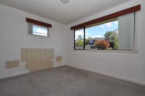 Photo of property in 1/22 Holland Road, Hillcrest, Auckland, 0627