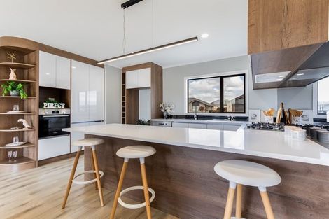 Photo of property in 15 Kereruu Street, Cambridge, 3434