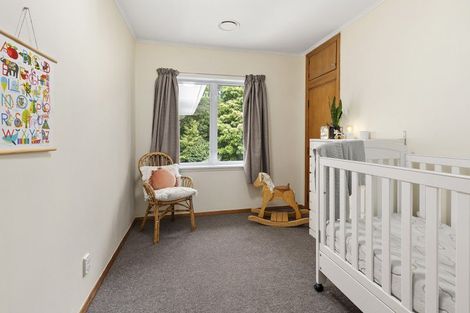 Photo of property in 52 Chester Road, Tawa, Wellington, 5028