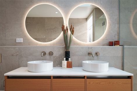 Photo of property in 16 Mccaw Mews, Wanaka, 9305