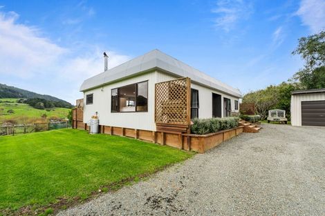 Photo of property in 316 Mountain Road, Maungaturoto, 0587