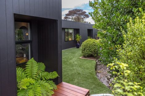 Photo of property in 30 Mcmaster Street, Greytown, 5712