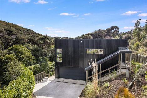 Photo of property in 120 Navigation Drive, Whitby, Porirua, 5024