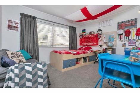 Photo of property in 38 Sailfish Drive, West Harbour, Auckland, 0618