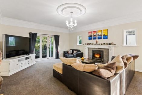 Photo of property in 1410 Old North Road, Helensville, 0875