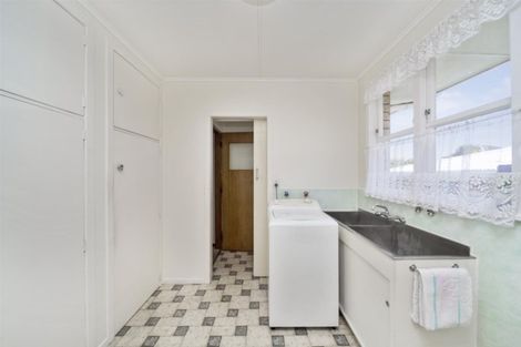 Photo of property in 93 Waihi Road, Hawera, 4610