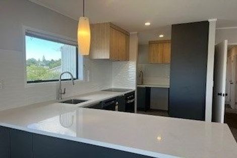 Photo of property in 40c/1 West Coast Road, Glen Eden, Auckland, 0602
