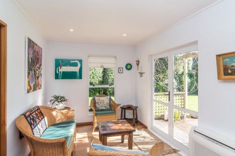 Photo of property in 385a Te Moana Road, Waikanae, 5036