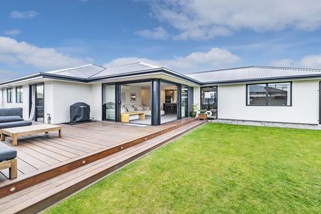 Photo of property in 3 Guyon Street, Marshland, Christchurch, 8083