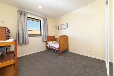 Photo of property in 8 Remana Crescent, Huapai, Kumeu, 0810