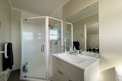 Photo of property in 40c Waiake Street, Torbay, Auckland, 0630